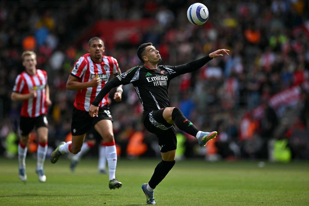 苏州队寇程：李玮锋教练要求很严格，没收了球迷送我的薯片