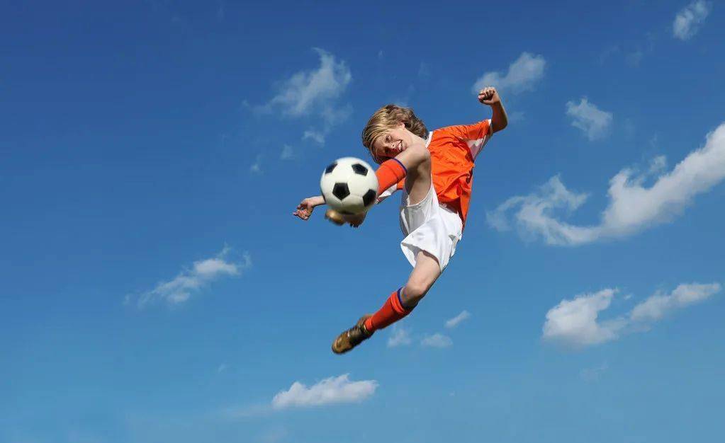 解说国安这场亚冠，真能给你气出好歹龙队从第一场平...