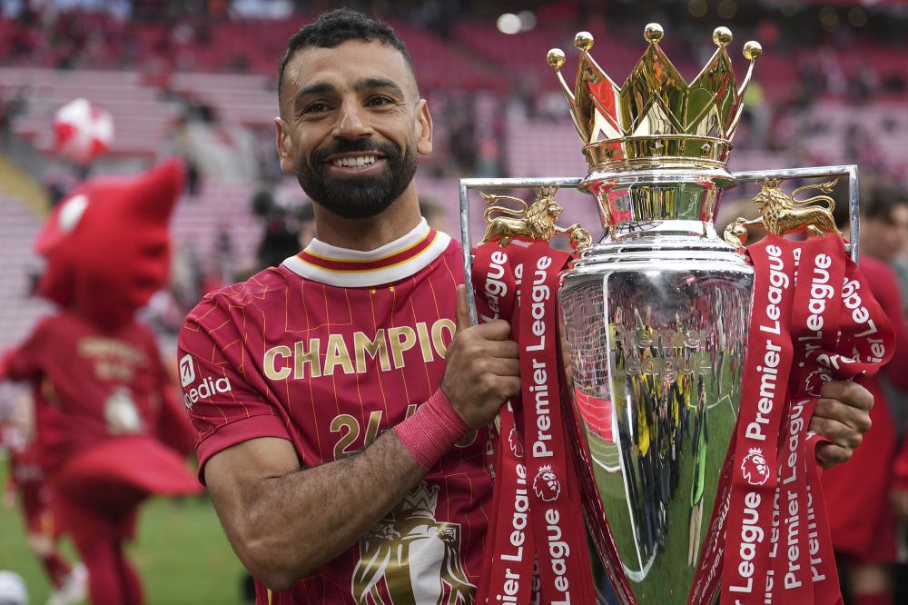 终极猜想来了：阿森纳掉链子无缘冠军VS英超夺冠，你选哪个？